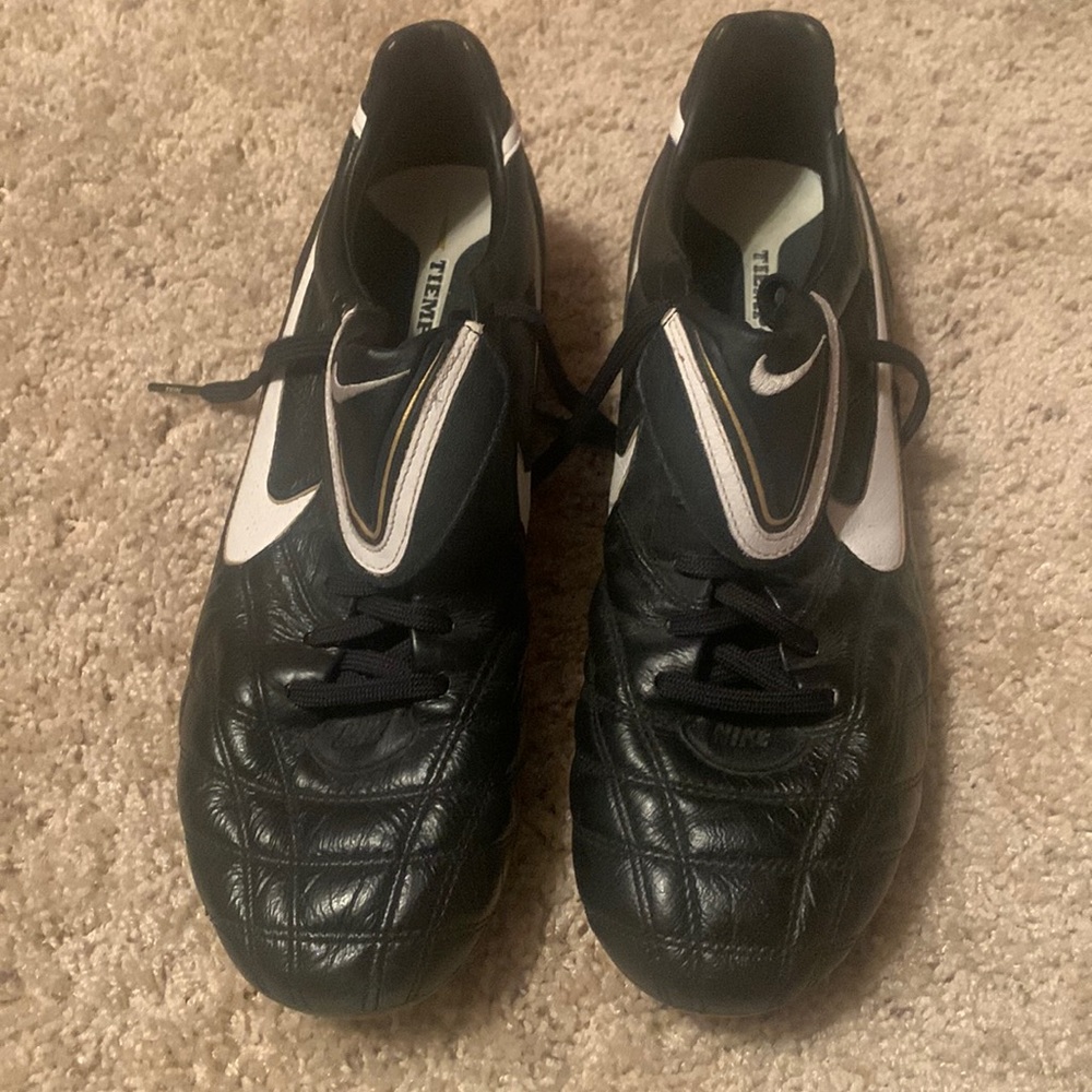 Nike Tiempo soccer cleats. Men’s size 10.5
